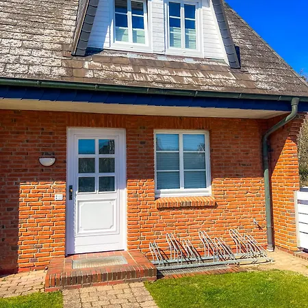 Ruheoase Am Dorfteich Fuer 2-4 Personen Daire